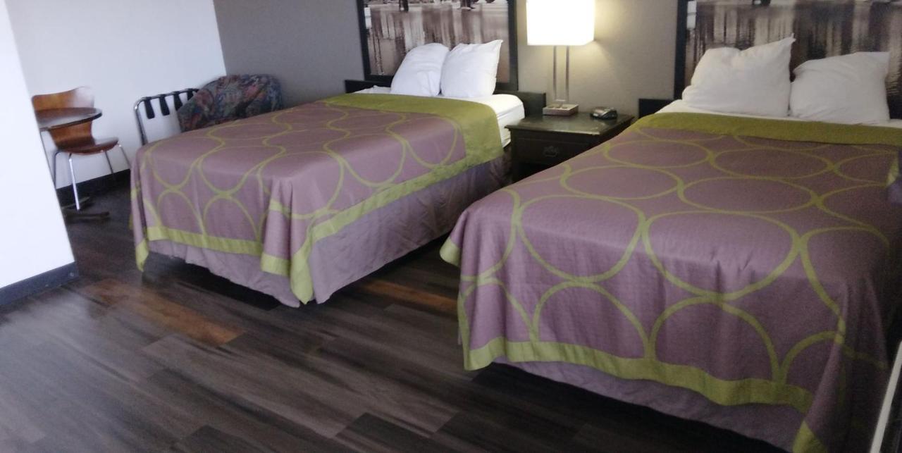 Hotel Super 8 By Wyndham Millbury/Toledo Zewnętrze zdjęcie