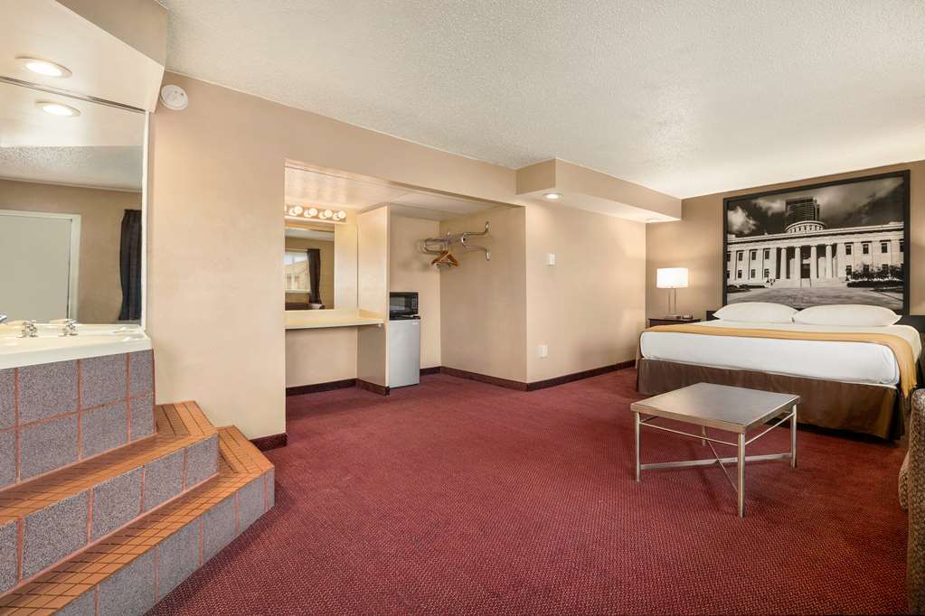 Hotel Super 8 By Wyndham Millbury/Toledo Pokój zdjęcie