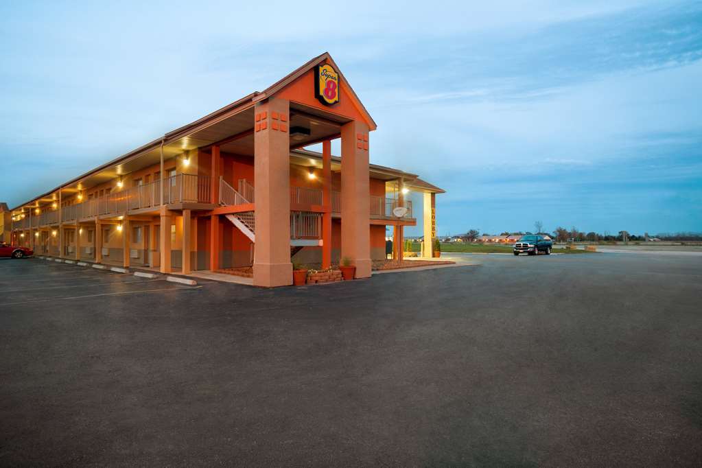 Hotel Super 8 By Wyndham Millbury/Toledo Zewnętrze zdjęcie