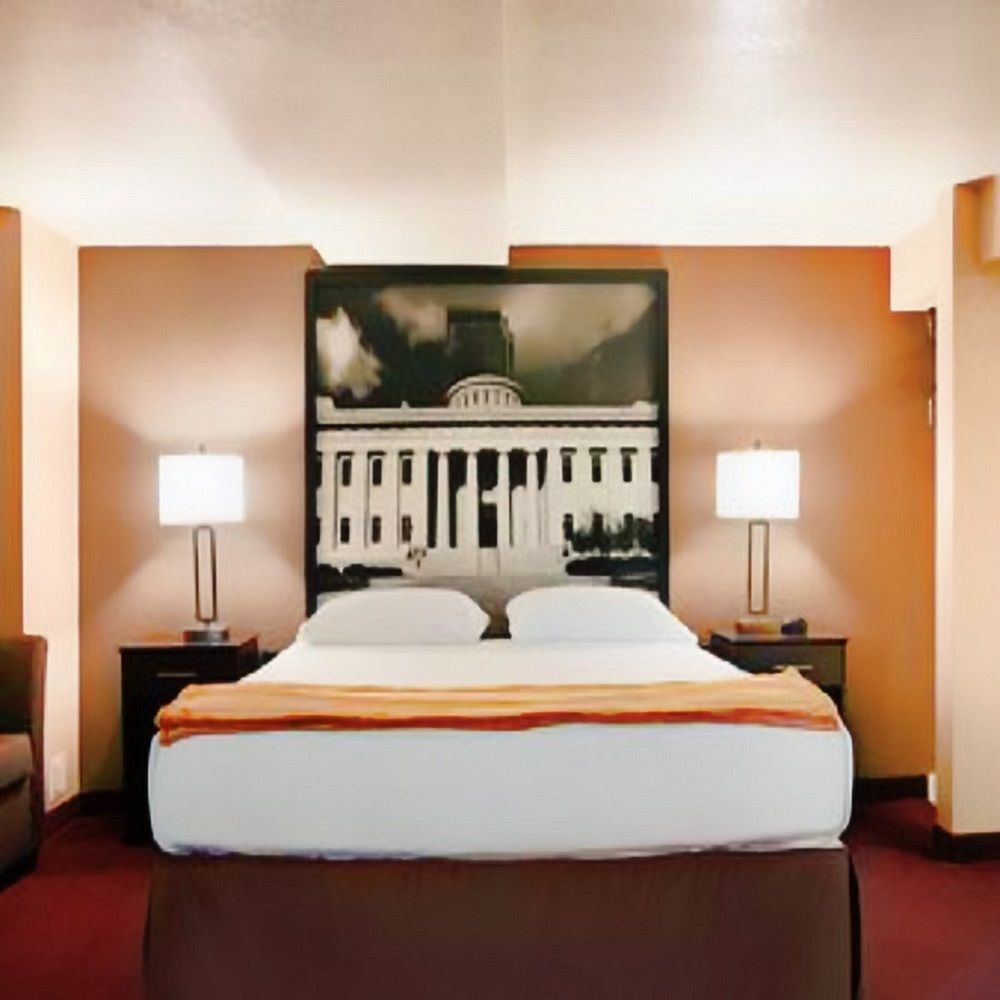 Hotel Super 8 By Wyndham Millbury/Toledo Zewnętrze zdjęcie